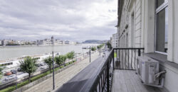 FULL DANUBE PANORAMIC BALCONY APARTMENT is FOR SALE on the BEM embankment!