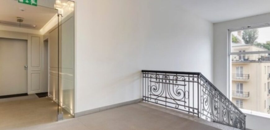 Luxury small apartment FOR SALE in the RIPPL house!