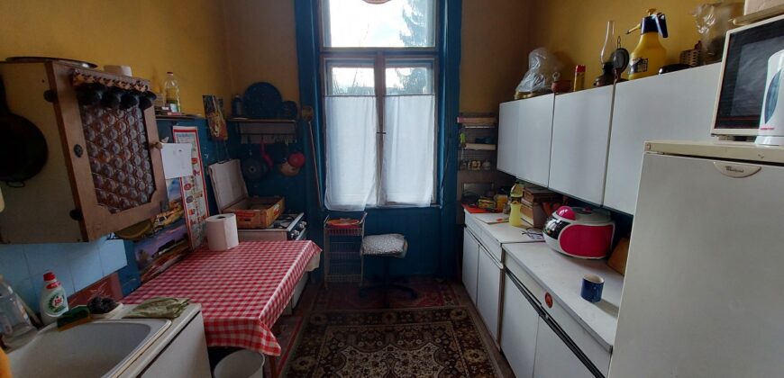 PART of A VILLA BUILDING is for SALE, TO BE RENOVATED!