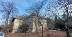 PART of A VILLA BUILDING is for SALE, TO BE RENOVATED!