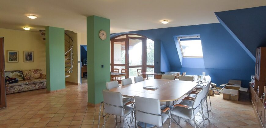 QUALITY/INDEPENDENT OFFICE BUILDING (primarily) is FOR SALE for COMPANY HEADQUARTER!